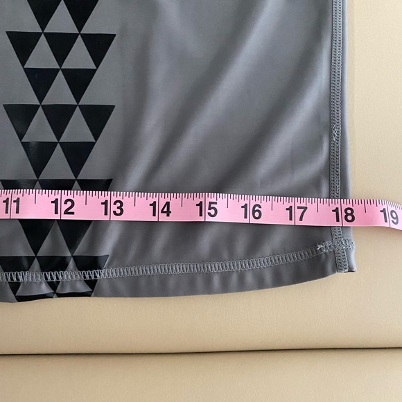 Dahui Rash Guard - Picture 2 of 11